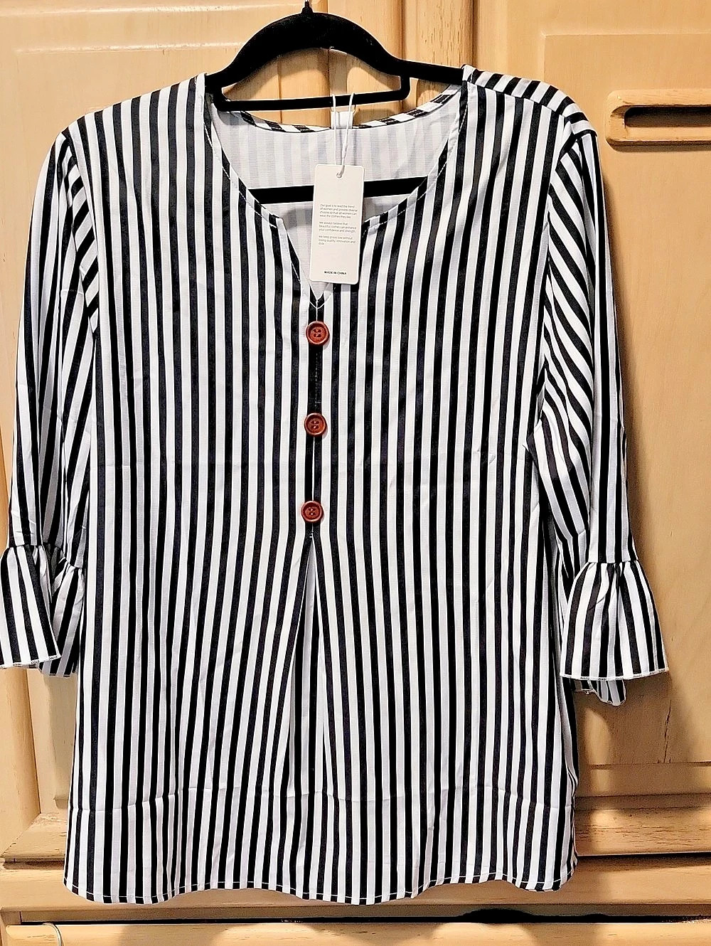 Striped Blouse in Black & White Size Large NWT